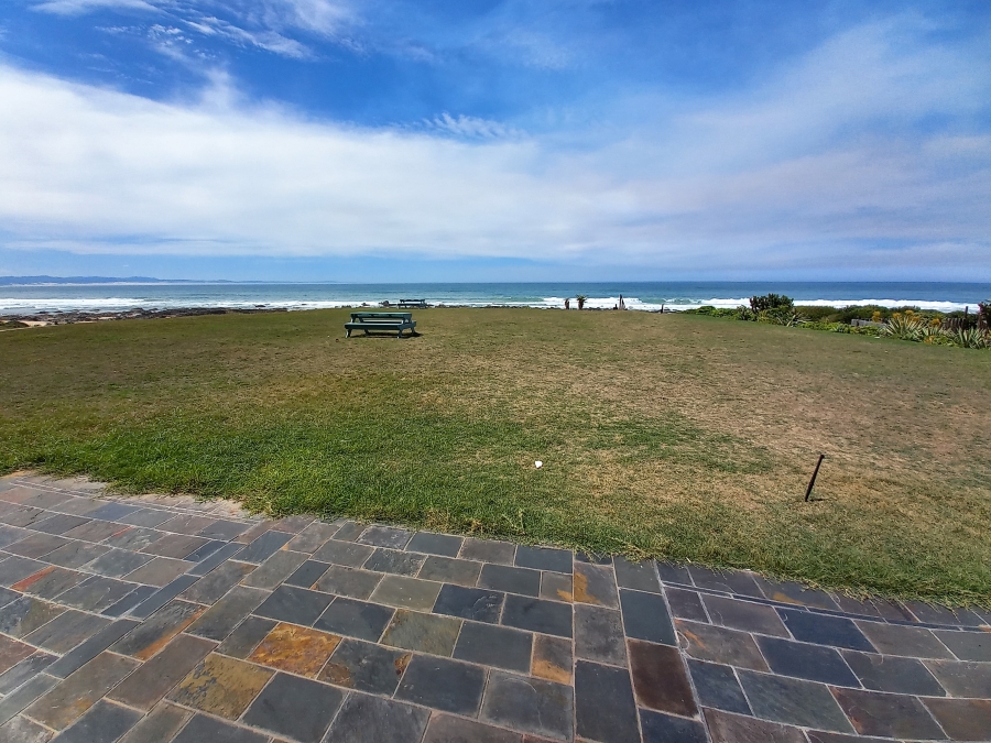 2 Bedroom Property for Sale in Jeffreys Bay Central Eastern Cape